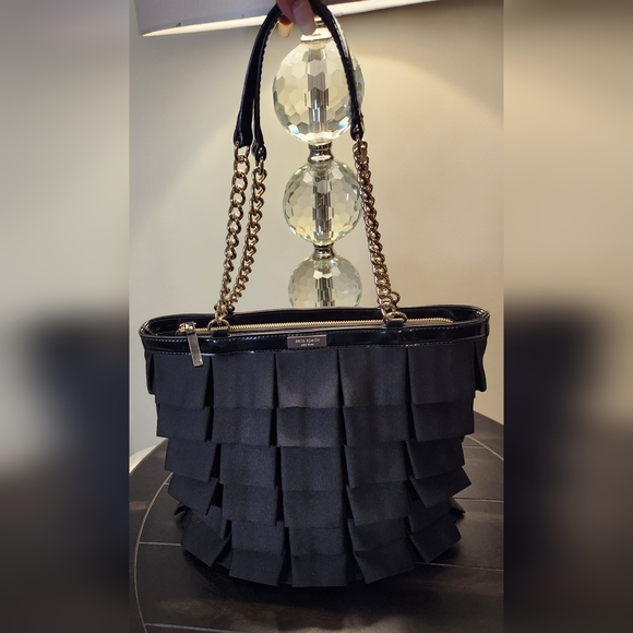 KATE SPADE Plisse Priti Ruffled Tote Patent Leather handles - Picture 5 of 16